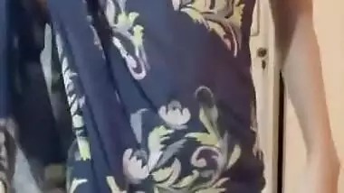 Amateur Indian Desi Girl Does Saree Strip Tease For Her Boyfriend During A Wedding