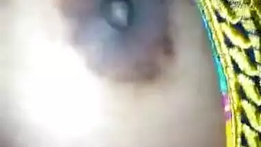 Desi girl hot boobs show