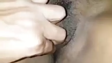 Tempting Indian cheating fuck takes no XXX cock but fingers in sex hole