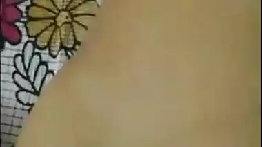 Man loves sex that's why he forces Indian wife to let him touch XXX pussy