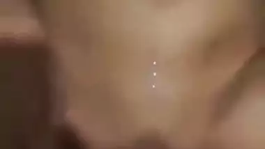 Uncle fucks his 18 yr old niece in Nepali sex video