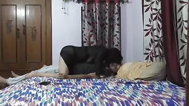 Whorish Desi wife real sex with refrigerator technician!! XXX hindi audio