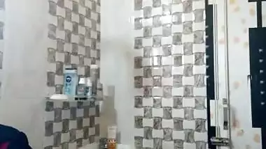 Head bath nude shower with camera recording of GF