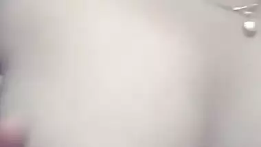 Horny Kerala girl showing boobs and take selfie video for Bf