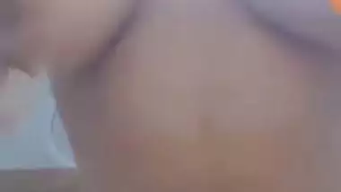 Nude ass showing Indian girl in horny mood for sex