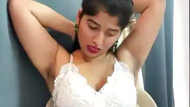 Hot naked dance and dildo fucking pussy of cam girl