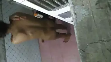 Indian maid bathing voyeur video