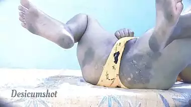 Xxx Village Girl With Big Ass Fucked By Her House Owner By Offering Her Money