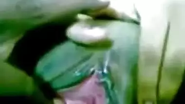 Indian sex video HD of a naughty teen enjoying a home sex session