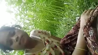 Desi village wife suck her devar dick outdoor