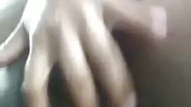 Naughty Desi gal films XXX video in which she nicely rubs own muff