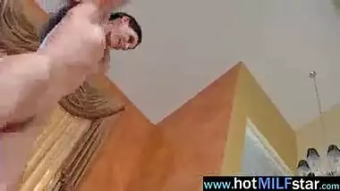 Superb Milf (india summer) Like Hard Intercorse In Front Of Camera vid-16