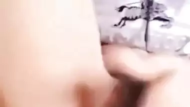 Punjabi slim girl nude fingering viral hot video