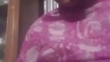 Pink lips bhabhi showing beautiful untouched boobs