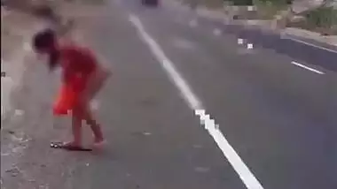 Sexy Marwadi Girl Pinky Walking Naked On Road