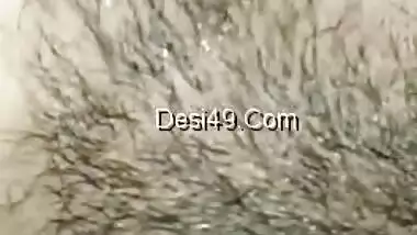 Nude Indian minx fingers XXX peach while recording sex selfie in bath