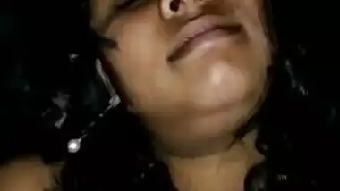 Desi with saggy boobs takes XXX poses on cam in video that becomes MMS