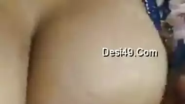 Sexy Desi love displays XXX sized melons in close-up porn shooting