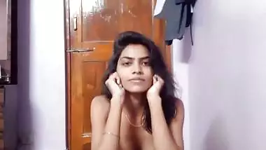 Girlfriend nude apology and spreads ass cheeks