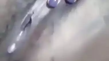 Bhabhi fingering hard