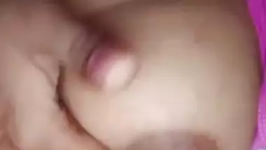 Cute girlfriend selfie boobs show to boyfriend