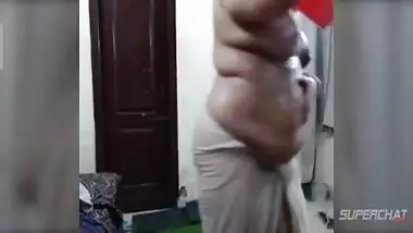 Horny Indian bbw wife gets wet and erotic dance on webcam