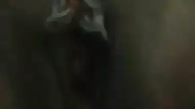 Married bhabhi video making of nude body showing