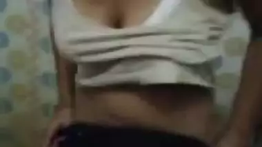 Village school girl girl showing her pussy and boob from bathtub, MMs sex