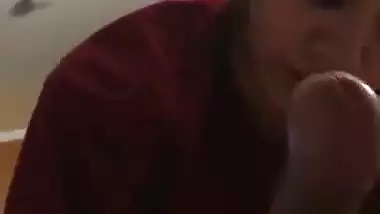 Sexy babe gives an Indian blowjob and makes her guy cum