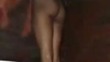 Madurai college gal usharani nude bath mms