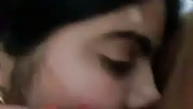 Wife gives an Indian blowjob on her suhagrat night