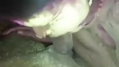 Dirty Desi XXX slut gives a nice blowjob to her best friend MMS