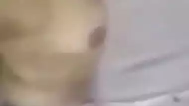 Today Exclusive- Cute Bangla Girl Showing Her Nude Body To Lover On Video Call
