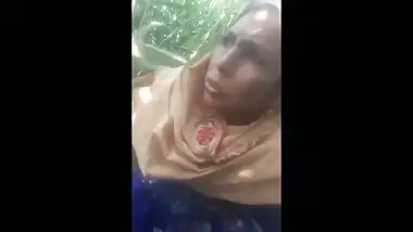 Village Aunty Caught Fucking in Jungle