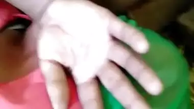 Young Dehati girl pussy exposed by village lover