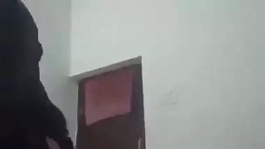 Muslim man fucks his stepdaughter in MMS porn