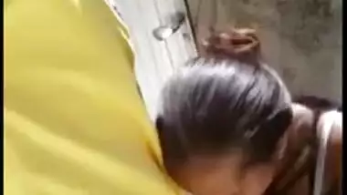 Stupid indian wife sucking dick outdor like a whore, Desi mms online