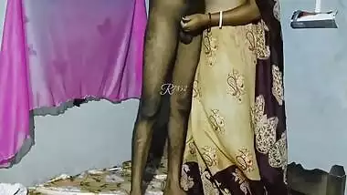 Mere Jiju Ko Meri Gand Hi Chodna Hai Bas.bahut Maze Me Chudai Karta Hai Mera Jiju