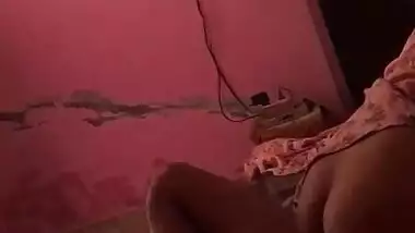 Desi wife has pussy fucked by XXX client in the cowgirl pose MMS