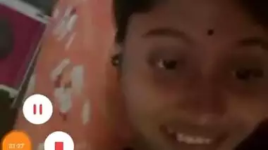 Cute teen boobs selfie MMS video