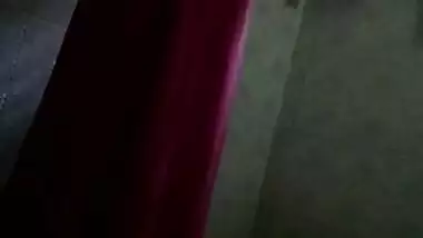 Today Exclusive- Desi Bhabhi Record Her Bathing Video For Lover