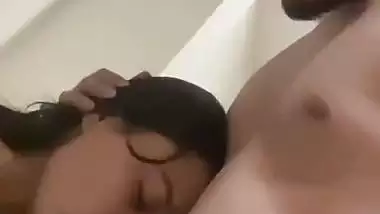 Young girl and her lover’s Indian porn from a hotel room