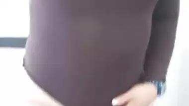 Content creator He offers a boutique employee to masturbate on camera for money. Will you accept...?