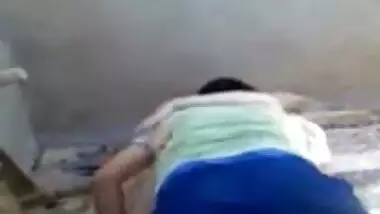 Shy Desi BBW woman and her BF try to have XXX chudai in front of cam