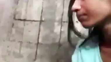 Bihari girl gives a quick desi blowjob to her stepbrother